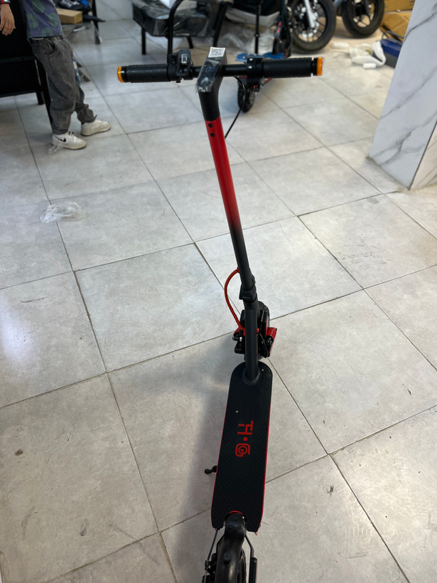 اسکوتر ایستاده کمک دار