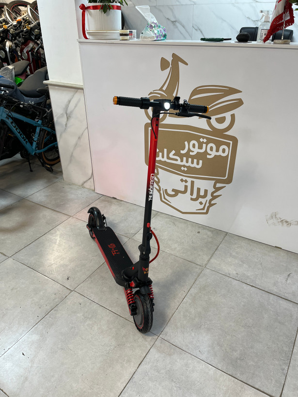 اسکوتر ایستاده کمک دار